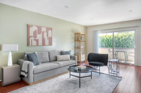 Encino 2BR w WD Pool Gym nr Ventura Blvd LAX-895